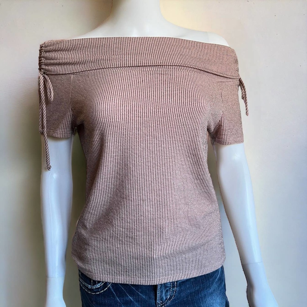 Y2k women’s off shoulder top, size L